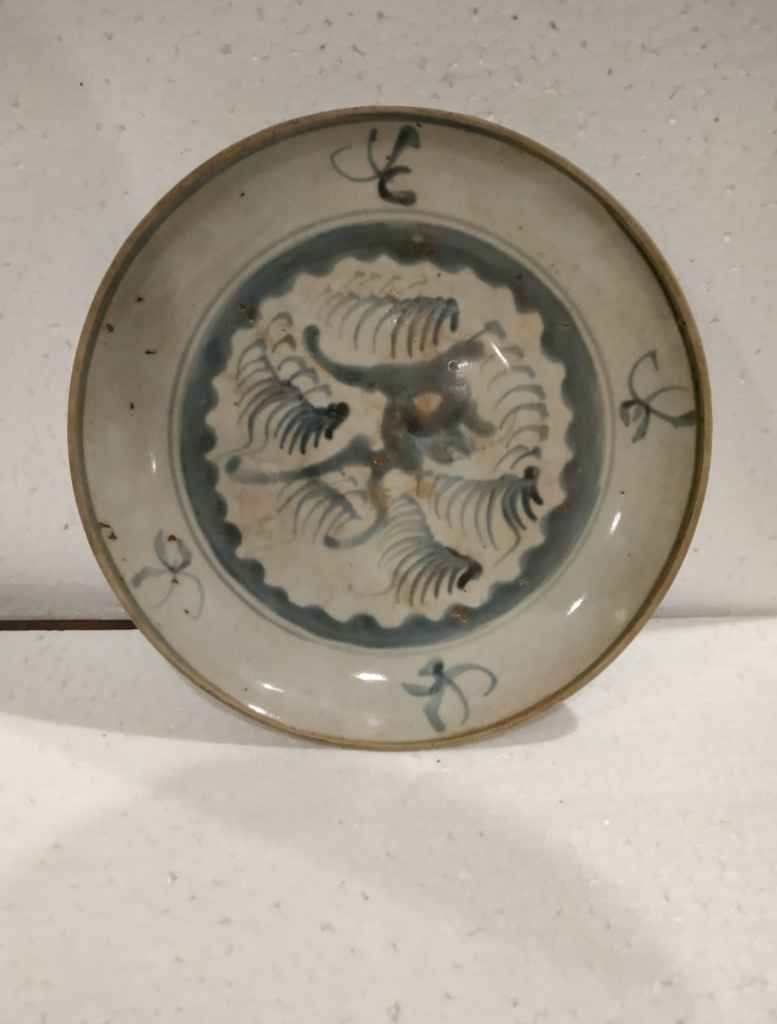 Piring Keramik Antik China