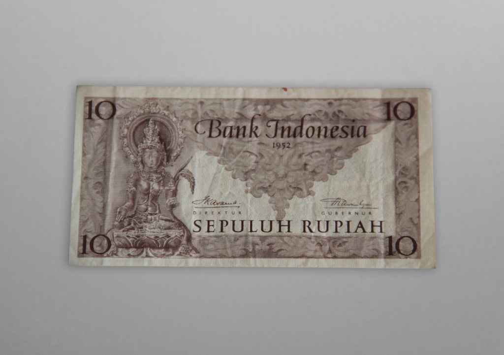 Uang Bank Indonesia 10 Rupiah 1952 Seri Kebudayaan