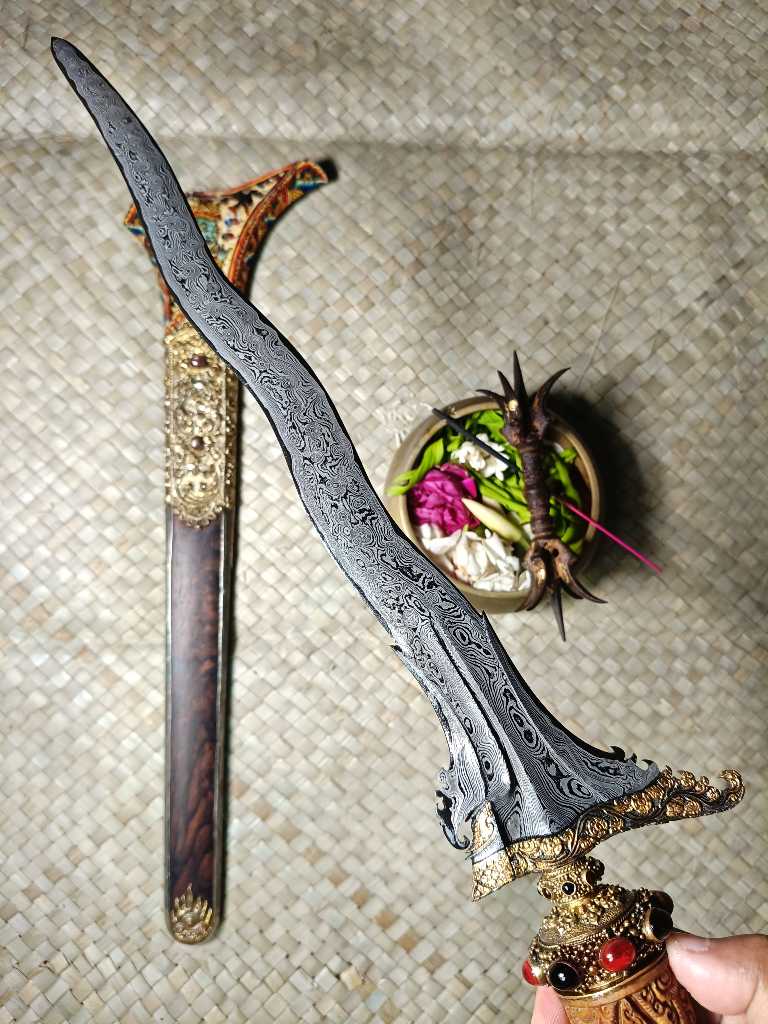 KERIS PUSAKA BERTUAH PANDAWA ULAP LUK 5 PAMOR UDAN MAS PEDARINGAN KEBAK GIANYAR BALI ELSUBHA