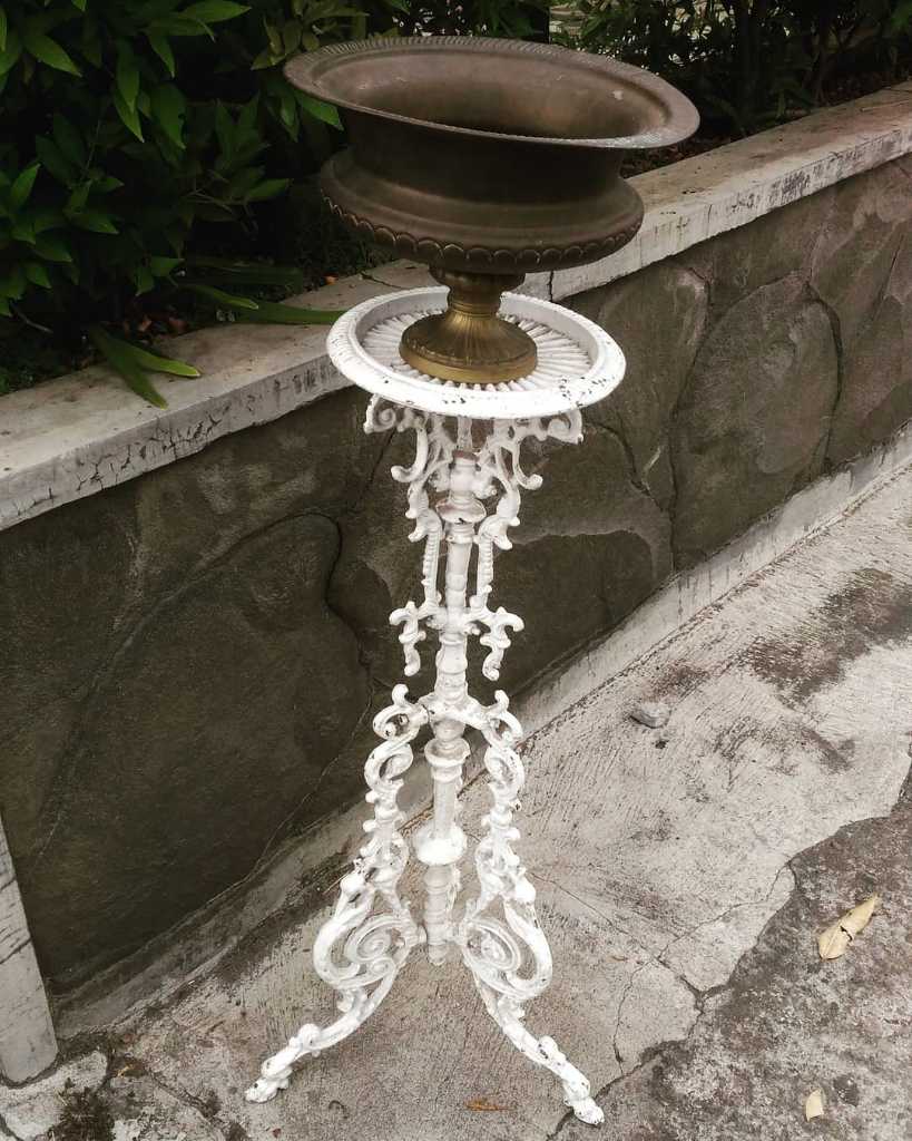 Stan pot Eropa bahan dari Besi