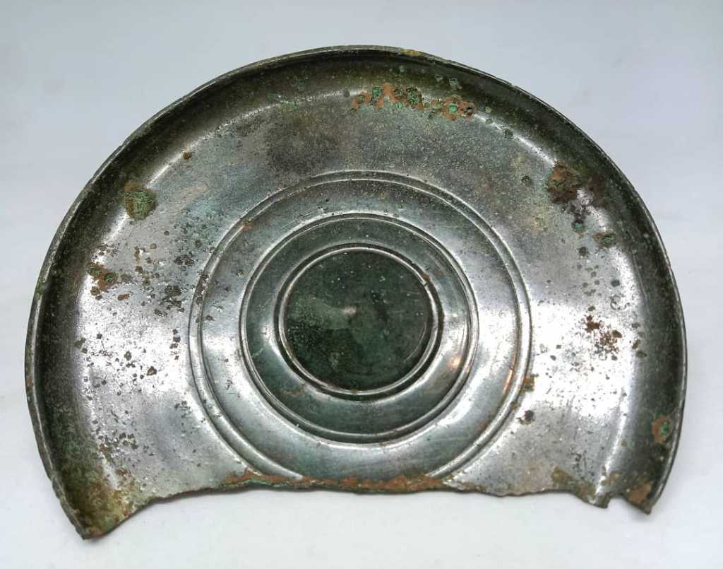 Bronze mirror diameter 9cm