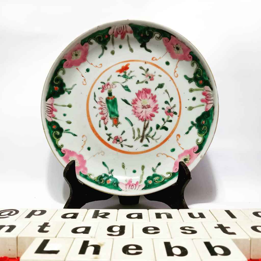 Piring Keramik Antik China