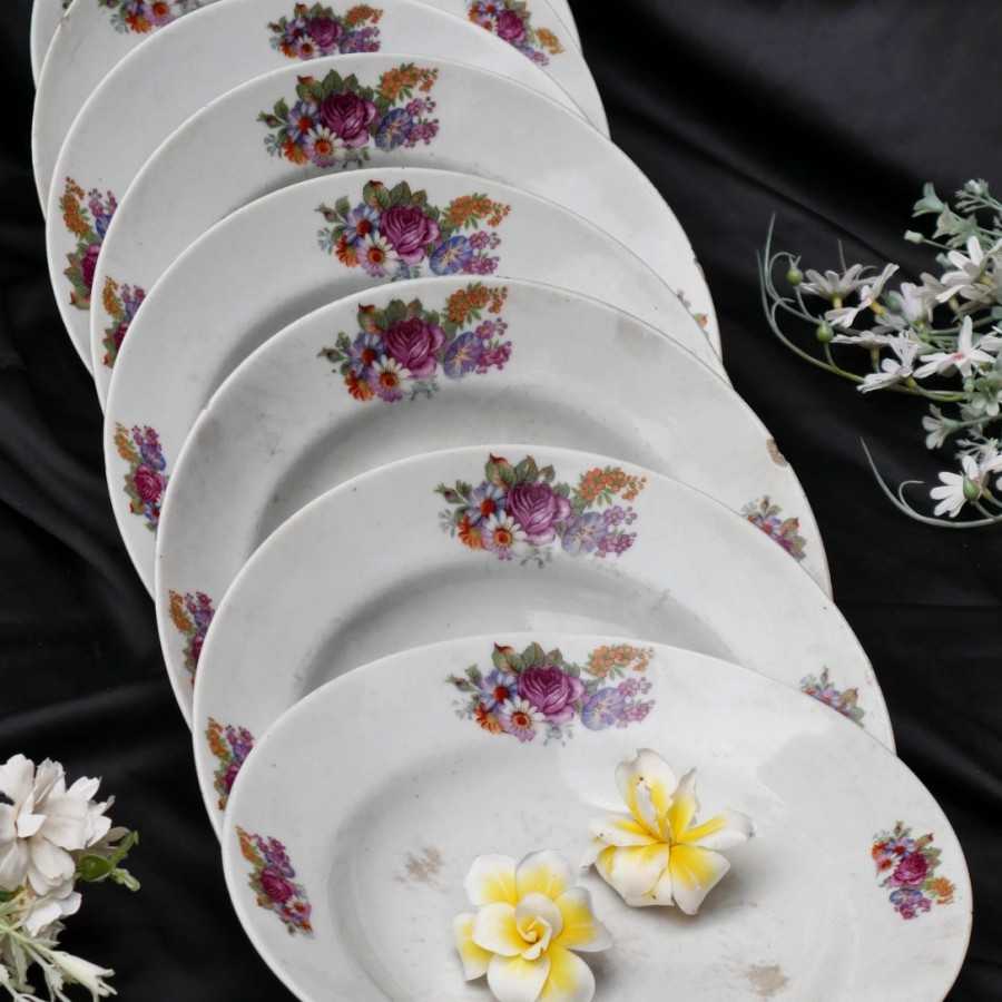 Piring Porcelain Vintage