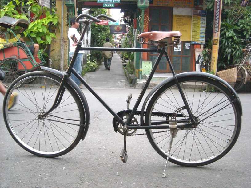 SEPEDA VESTING - Tinggi 26 / 65 Cm (566 –SEPEDA ANTIK)