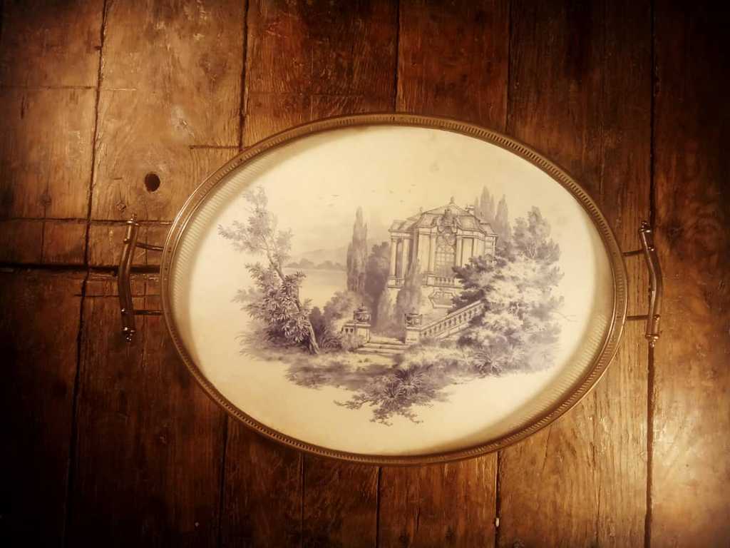 Nampan Keramik Eropa