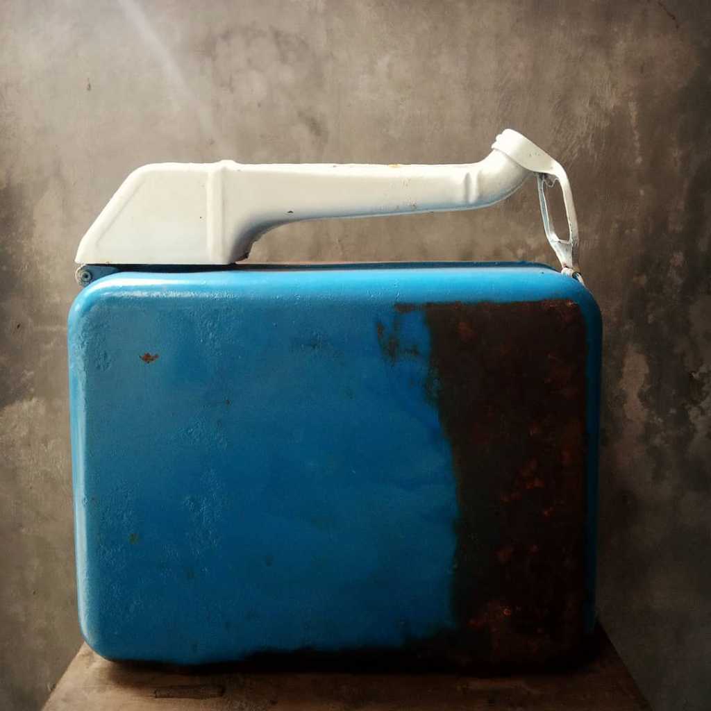 Jerigen Bensin Vintage "ALL BOY" - Made in ??, est thn '50s. Corong unik