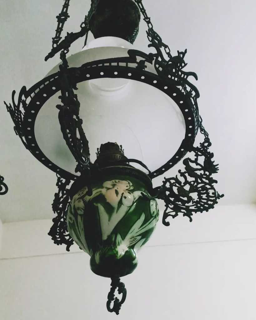 Lampu Antik Majolica