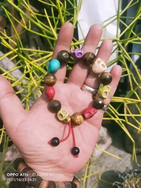 Pyrus tibet ukir tengkorak mix Batu Tiger eye besar