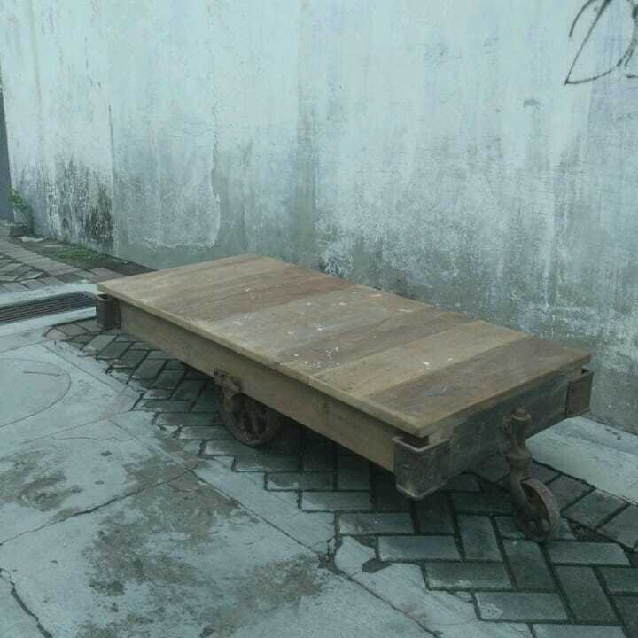 Coffee table bahan jati lama