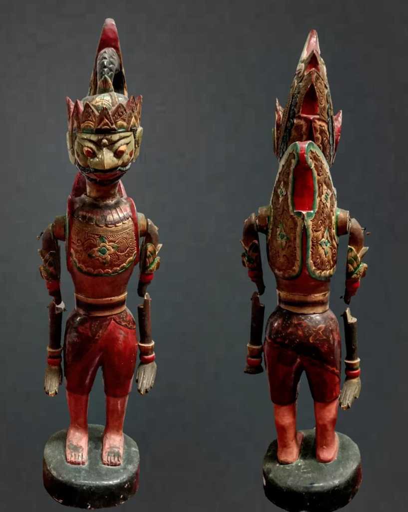 Patung Kayu Wayang