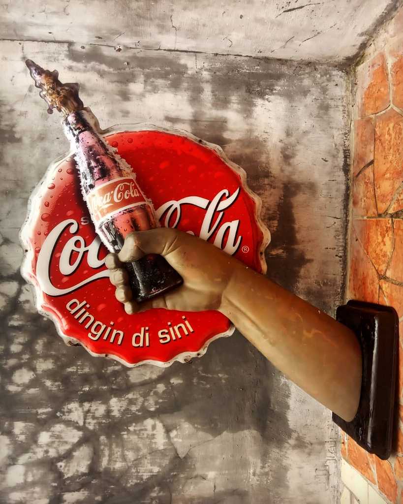"Coca-Cola".., iklan vintage yang legendaris..