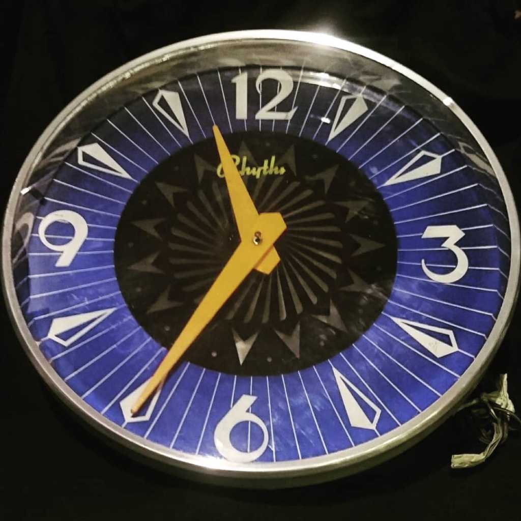 Jam listrik diameter 45cm .. Kondisi antested