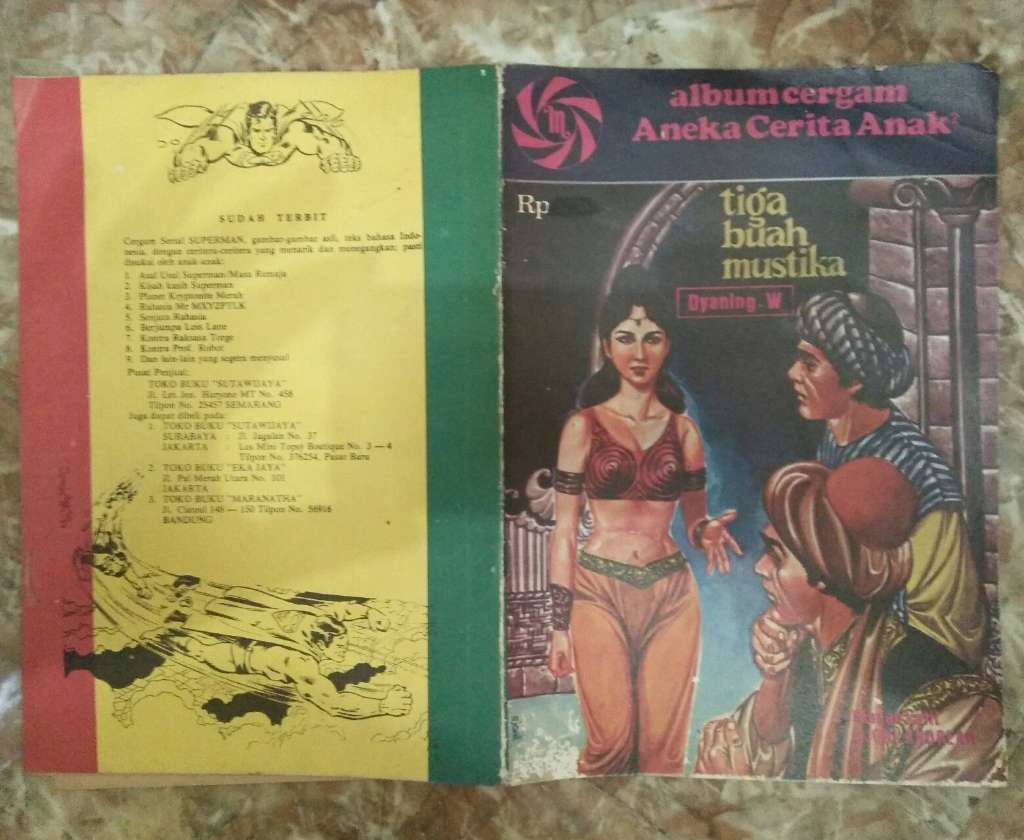 Cergam tiga buah mustika