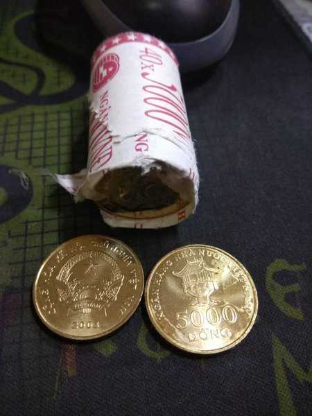 A443 Per 1 Keping Koin Vietnam 5000 Dong UNC Mulus Tahun 2003