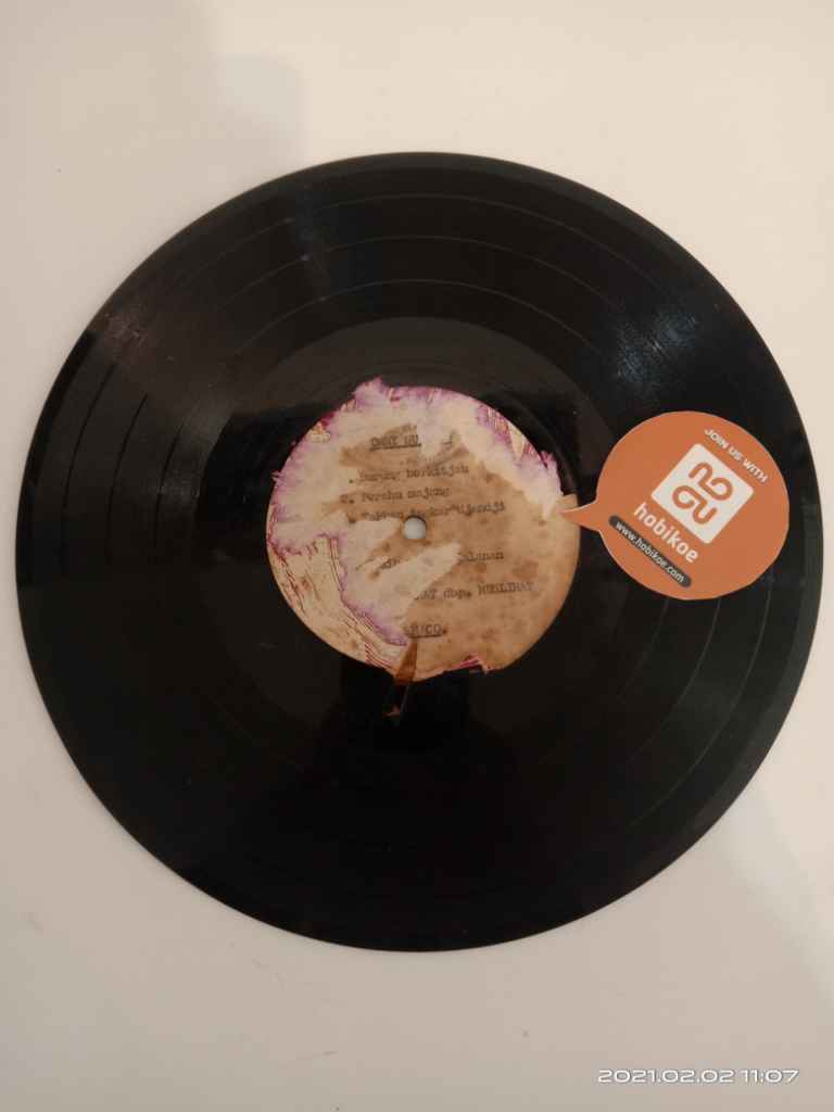 Piringan hitam Onny Suryono