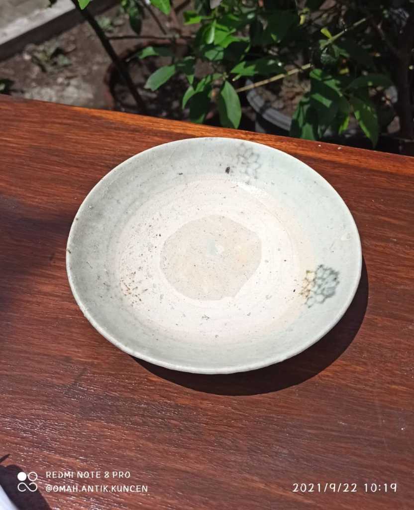 Piring Keramik Antik China