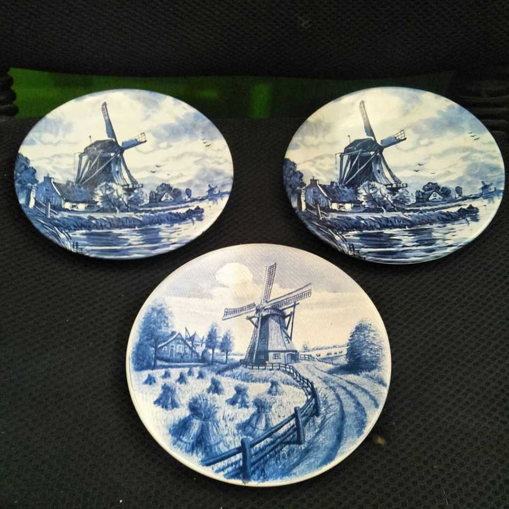 Piring Keramik Vintage