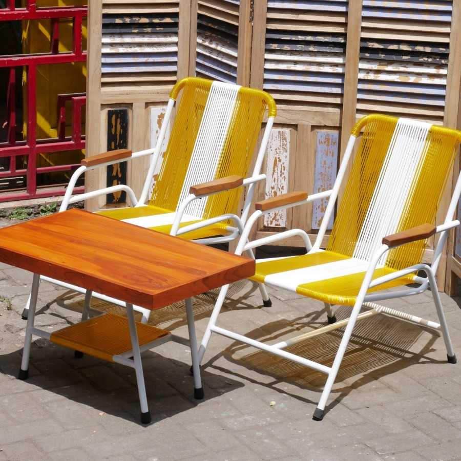 Kursi Pentil Vertikal Teras Plus Meja ( free ongkir jawa )