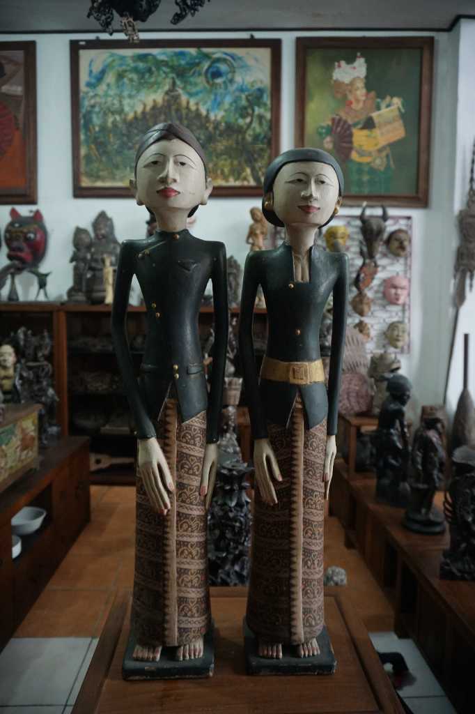 Patung Kayu Loroblonyo