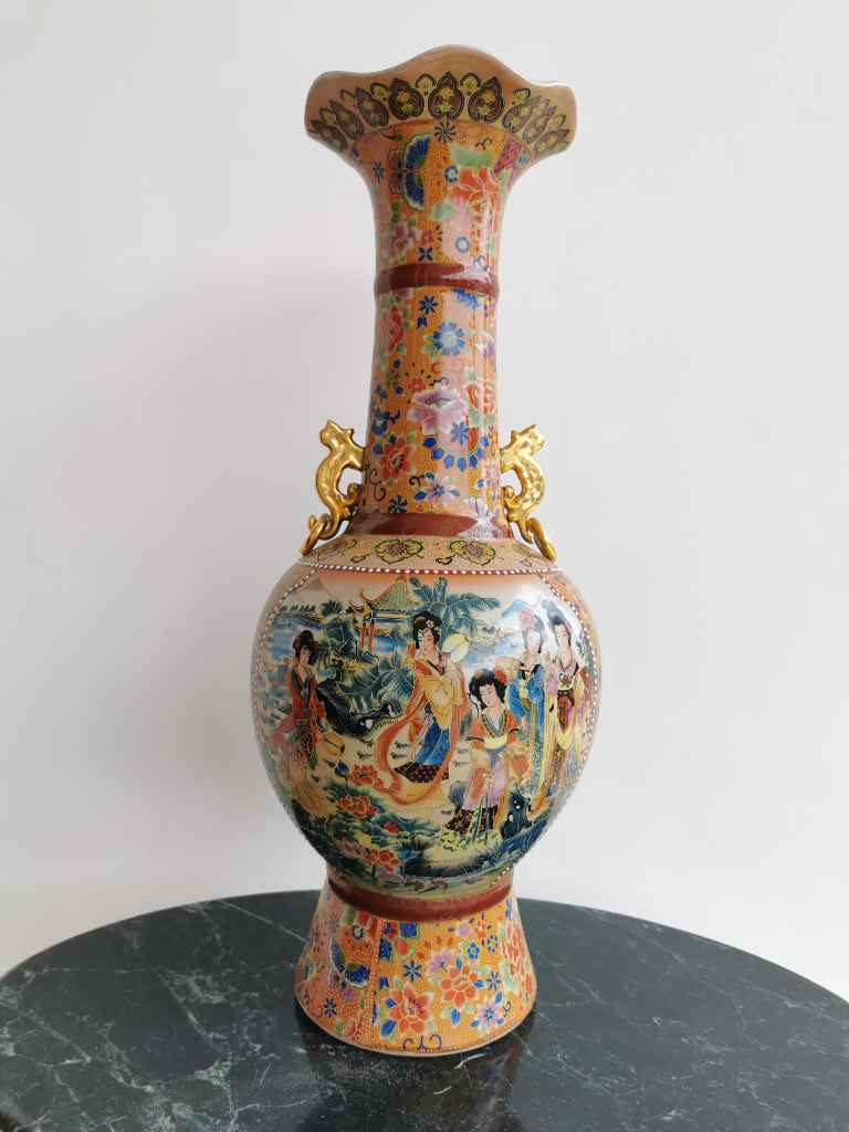 Guci Keramik China Antik