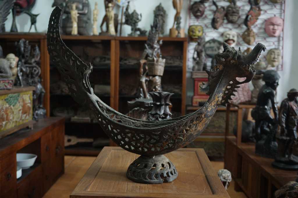Tempat Buah kerawang perunggu motif Naga