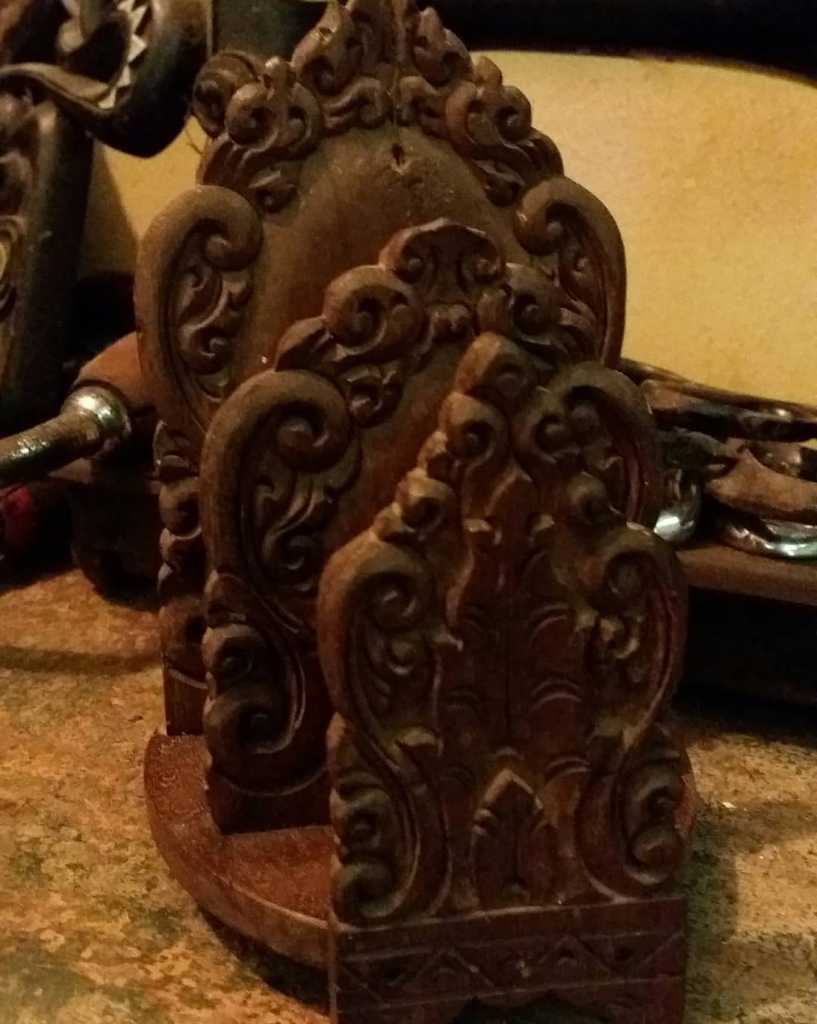 Tempat surat jadul Bahan kayu