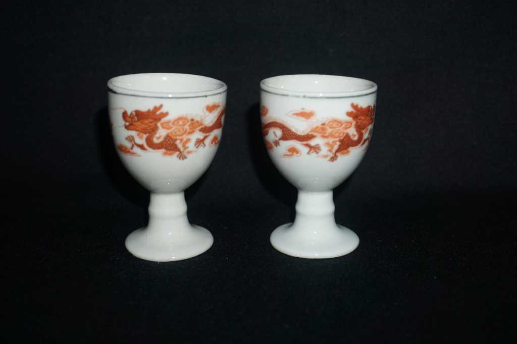 Cangkir Keramik Antik