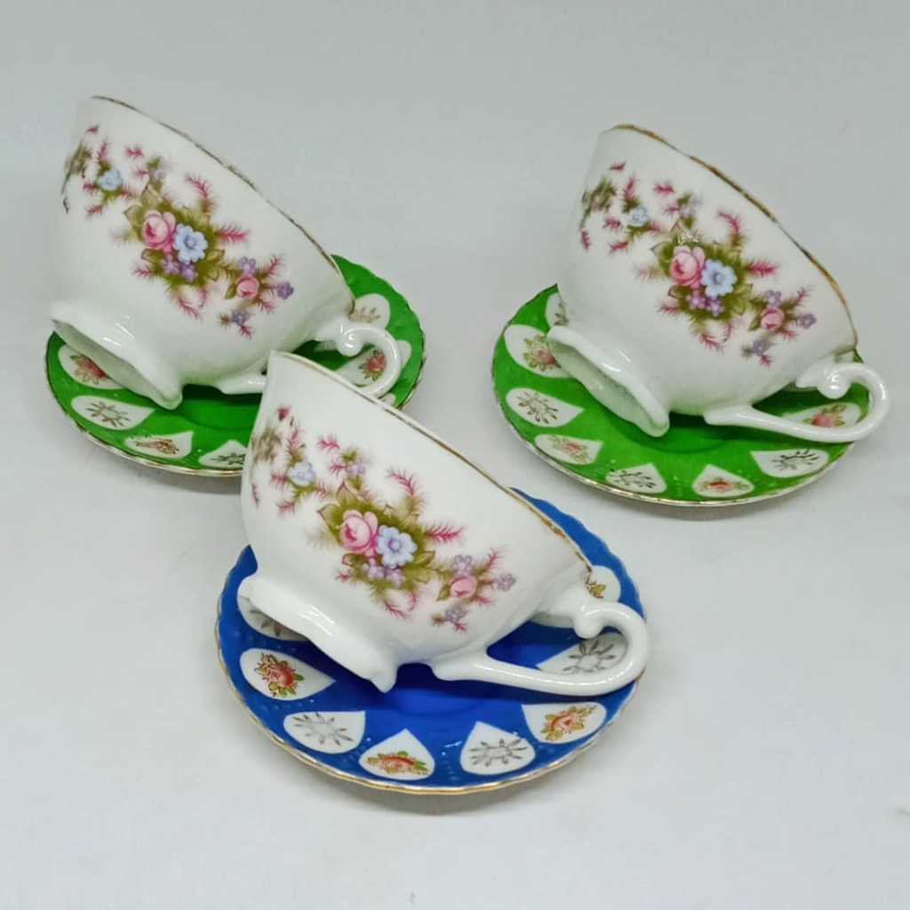 Cangkir Porcelain Jepang Vintage