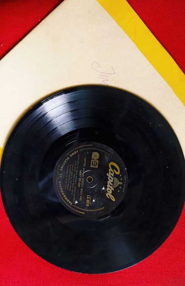 Piringan Hitam Capitol Present Speedy West And Jimmy Bryant