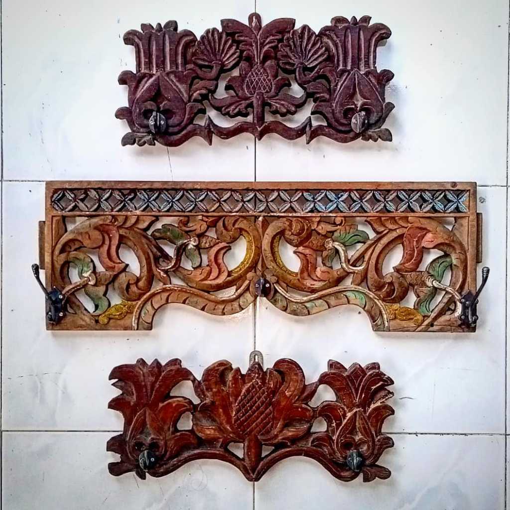 Gantungan (ukiran lawas klasik jawa)