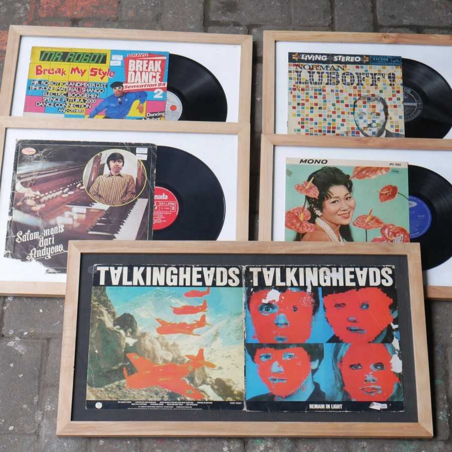 Piringan Hitam Klasik Vintage