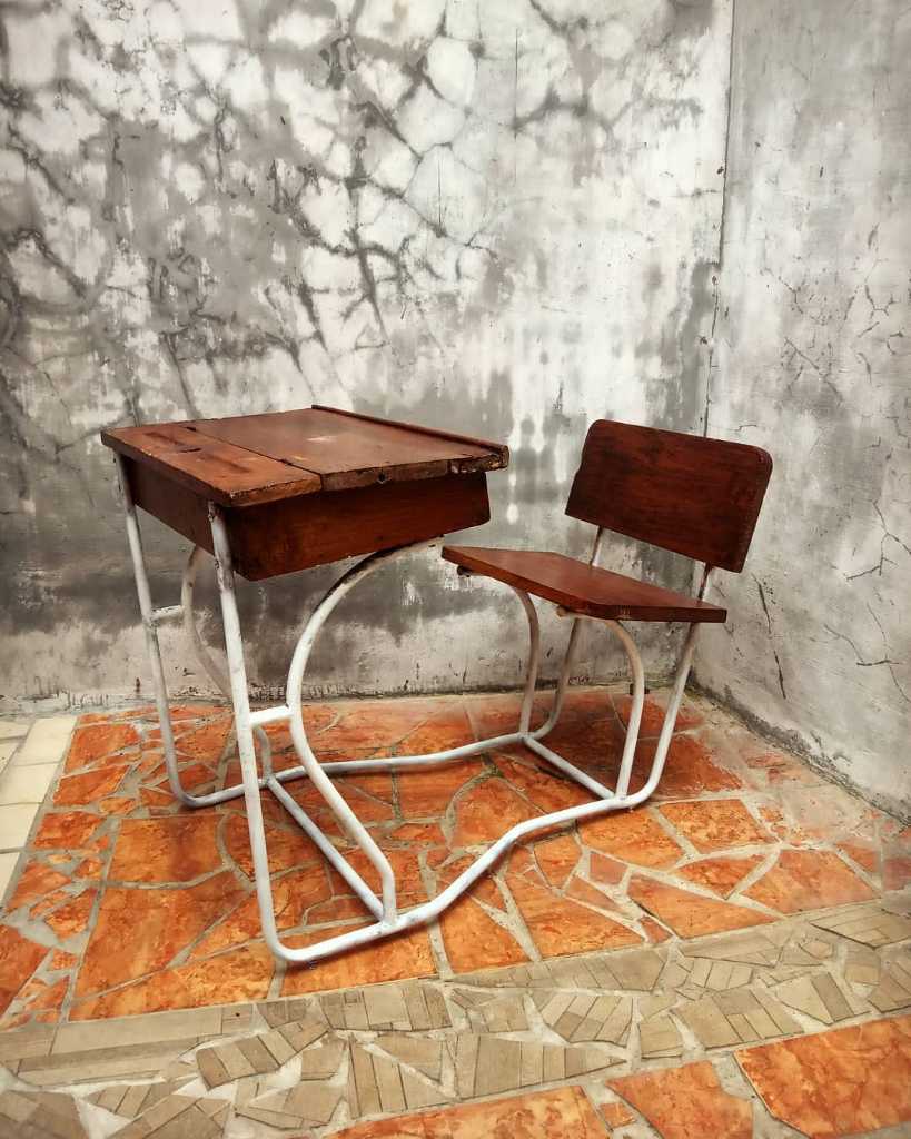 Meja Belajar anak2 lawas.