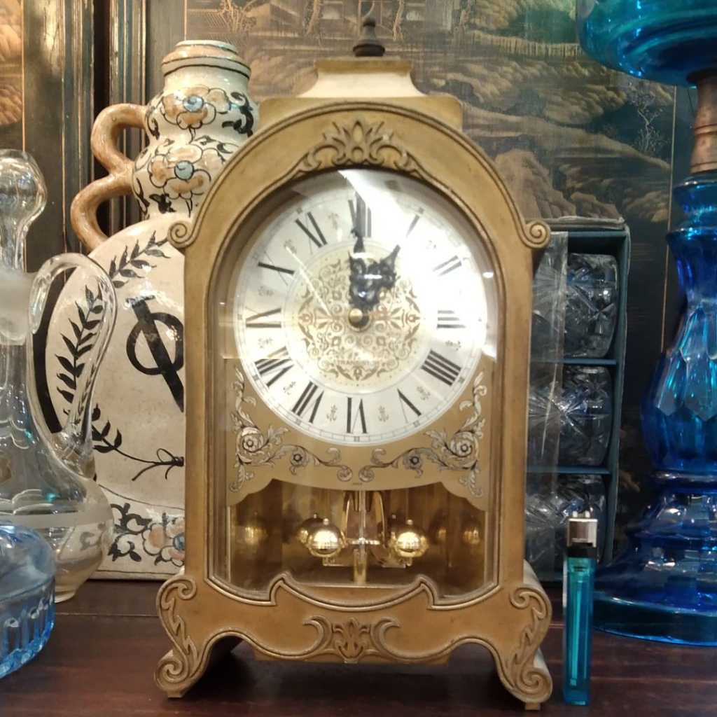 Jam meja transistor Rhytim Japan Kondisi normal berfungsi