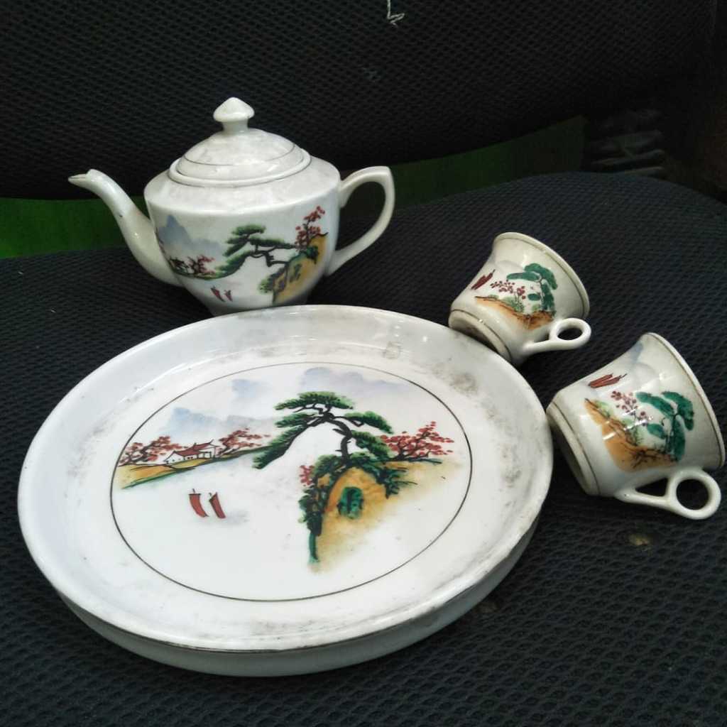 Teko Porcelain Vintage