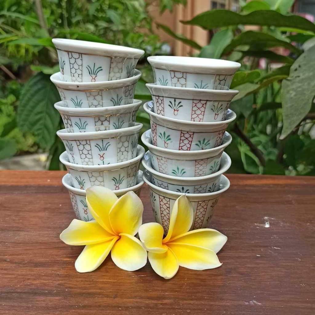 Cucing Keramik China Antik