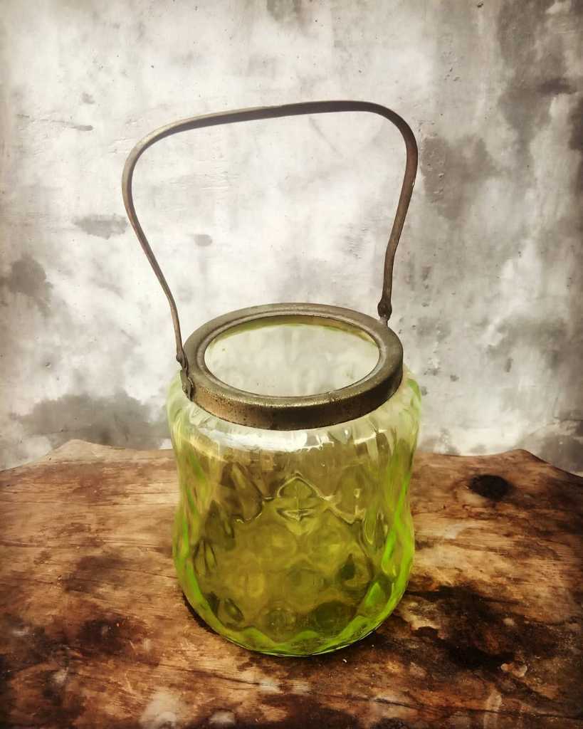 Tempat Es lawas kristal