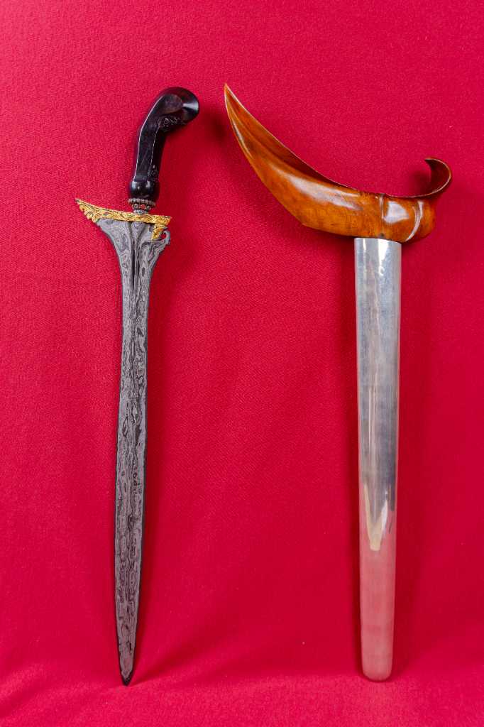 (004) Keris Lurus Jalak Sinom Sinarasah Emas Pedaringan PB X