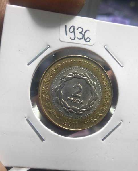 A 1936 Koin Bimetal 2 Pesos Argentina Tahun 2011 Bekas Pakai Kondisi Sesuai Gambar