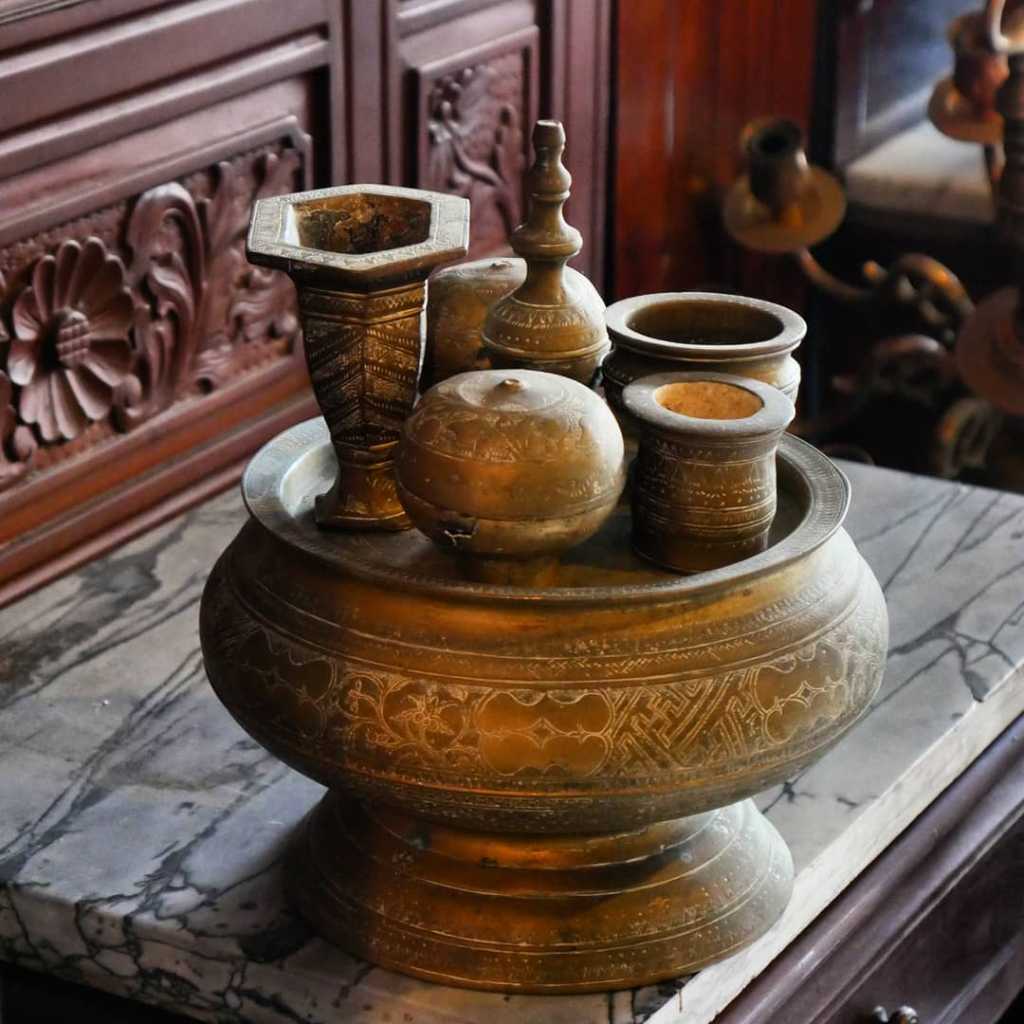 Kinangan Kuningan Antik