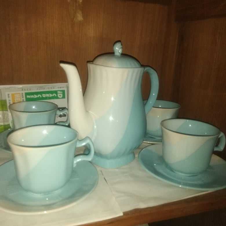 Tea Set hijau polos garis