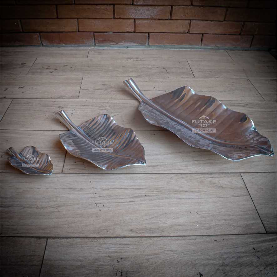 HIASAN ALUMINIUM MOTIF DAUN PISANG UKURAN SMALL BAHAN ALUMINIUM HALUS