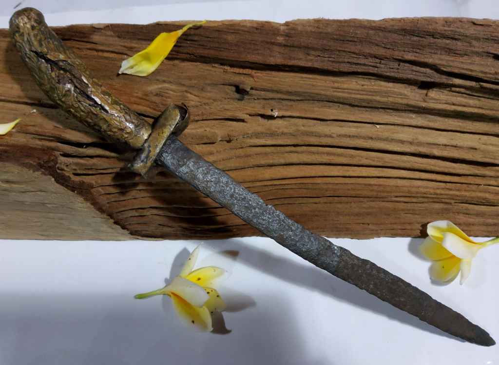 Pedang Suduk Barang Temuan Era Kabudhan (Hindu Budha) BT0001