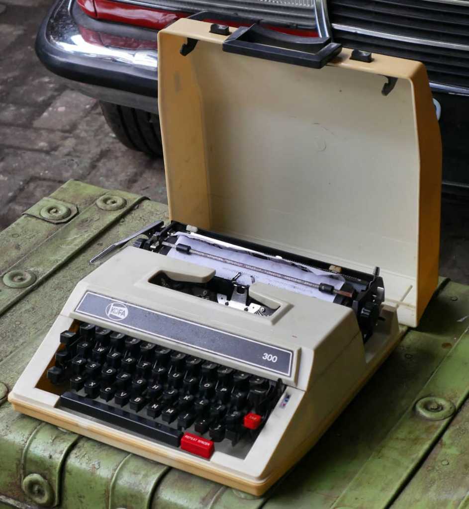 Mesin Ketik Kofa Kondisi Fungsi