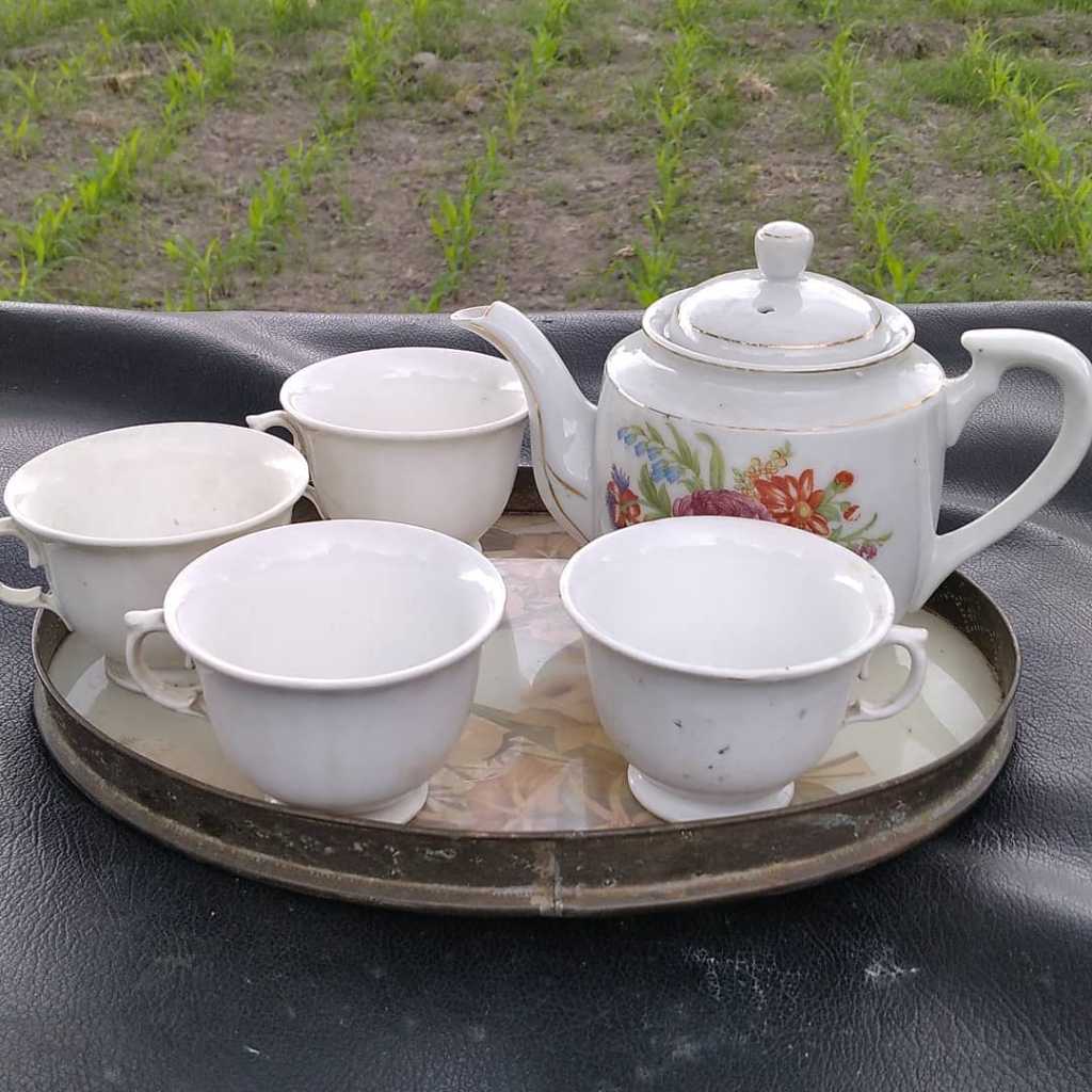 Cangkir Porcelain Vintage