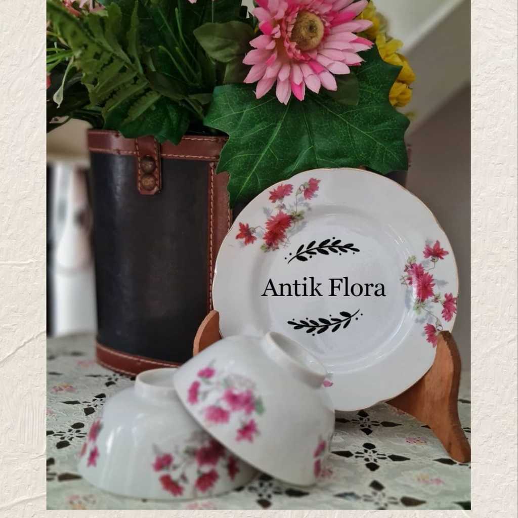 Piring Porcelain Vintage