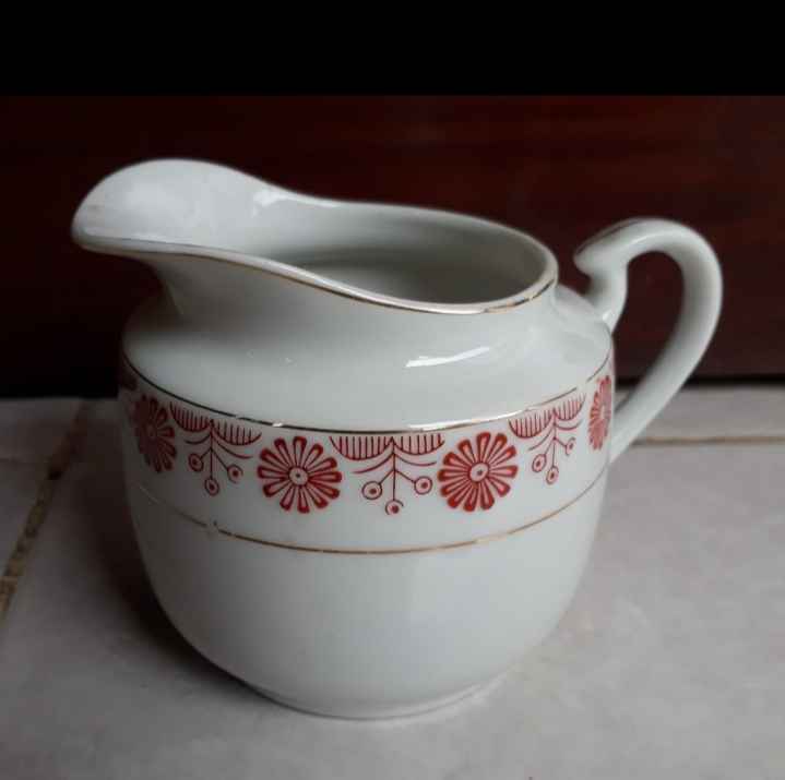 Tempat Susu Keramik Vintage