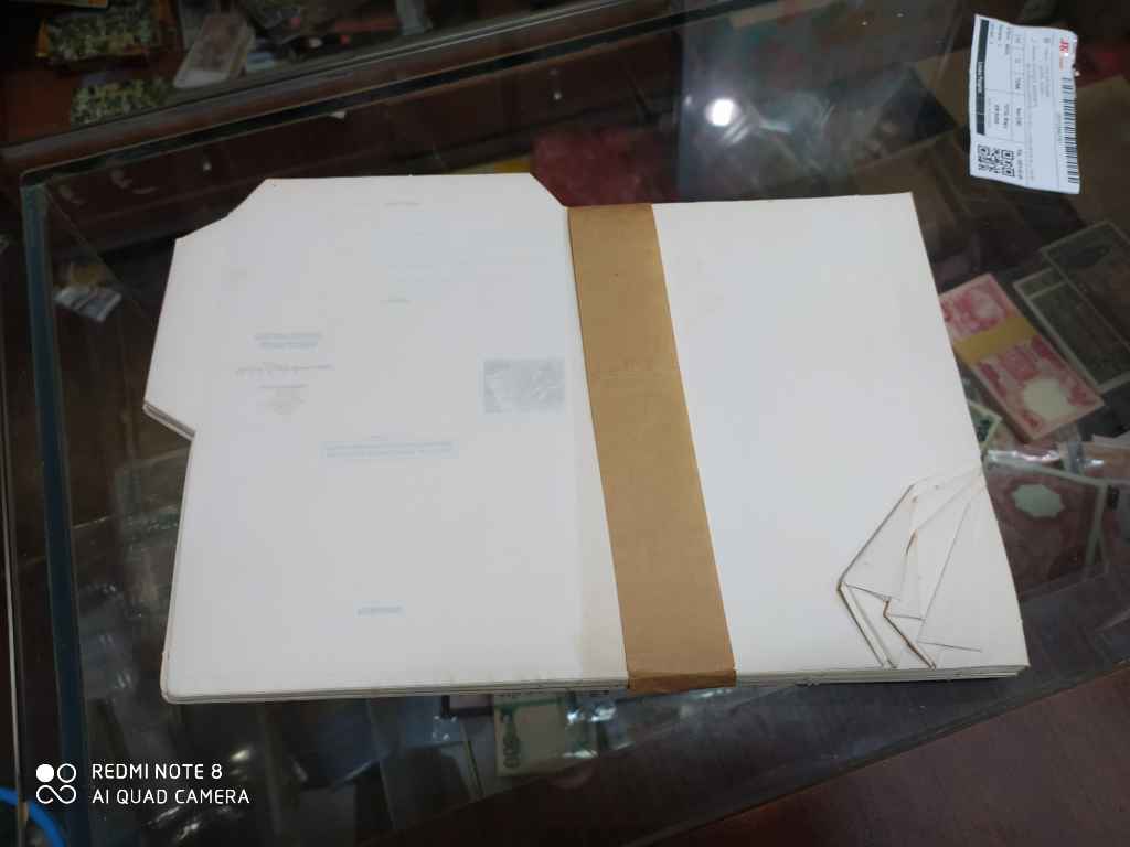 1 rim 100 lembar warkat pos berikut  prangko tercetak