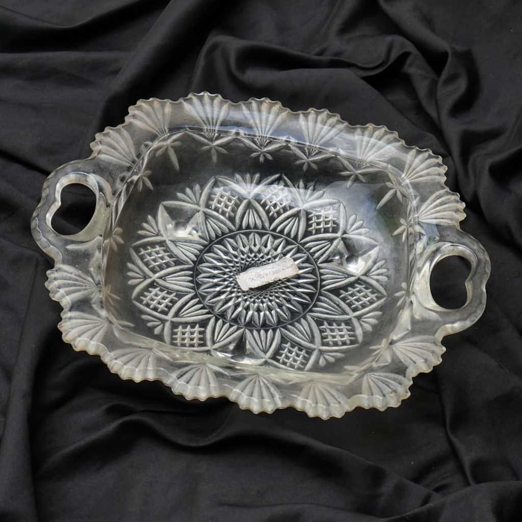 Piring Kaca Vintage