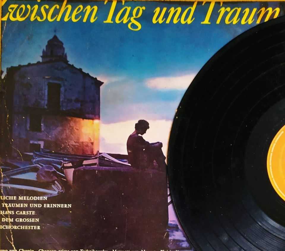 Piringan Hitam Zwischen Tag Und Traum