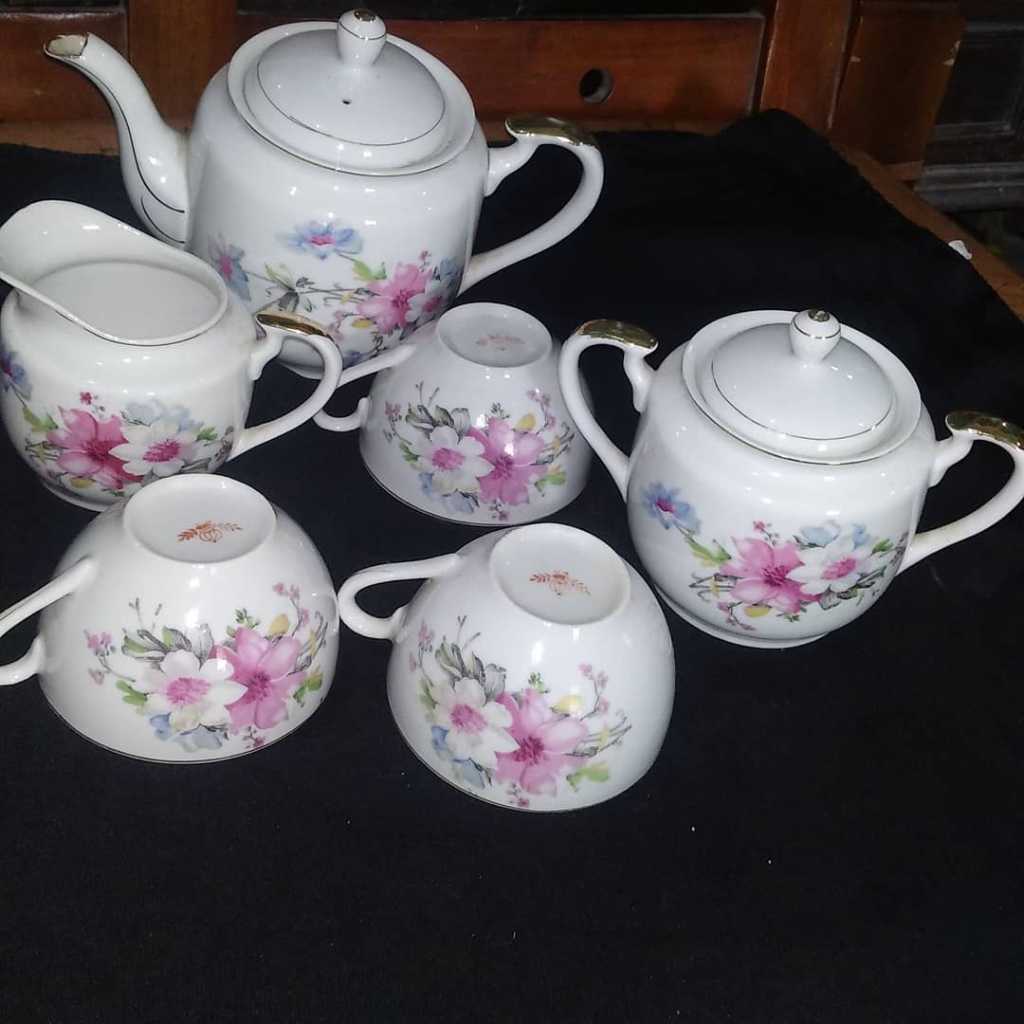 Tea set jawa marking mahkota